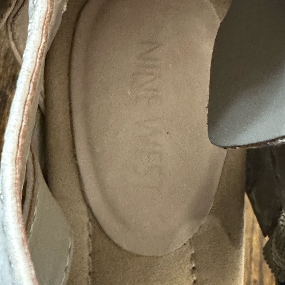 Nine West Erino Gray Leather Platform Wedge Gladiator Sandals Size 6.5 - Picture 6 of 8